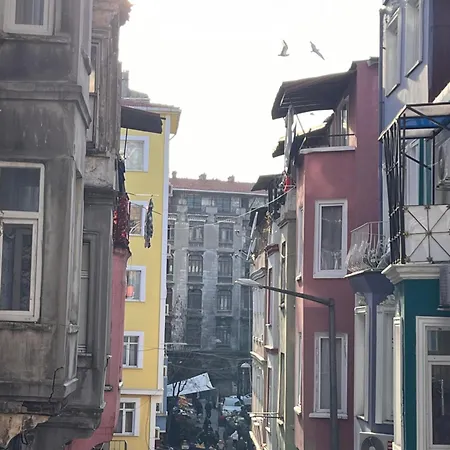 Cozy Flat 2 Min To Istiklal St, Second Floor İstanbul