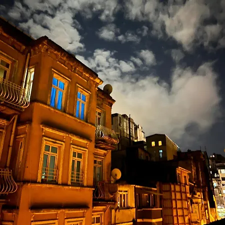 Cozy Flat 2 Min To Istiklal St, Second Floor * Istanbulská provincie
