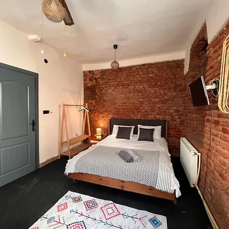 Apartmán Cozy Flat 2 Min To Istiklal St, Second Floor *