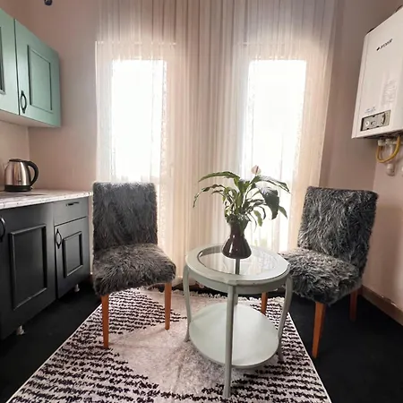 Cozy Flat 2 Min To Istiklal St, Second Floor Apartamento *