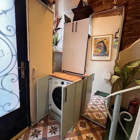 Cozy Flat 2 Min To Istiklal St, Second Floor Apartamento *